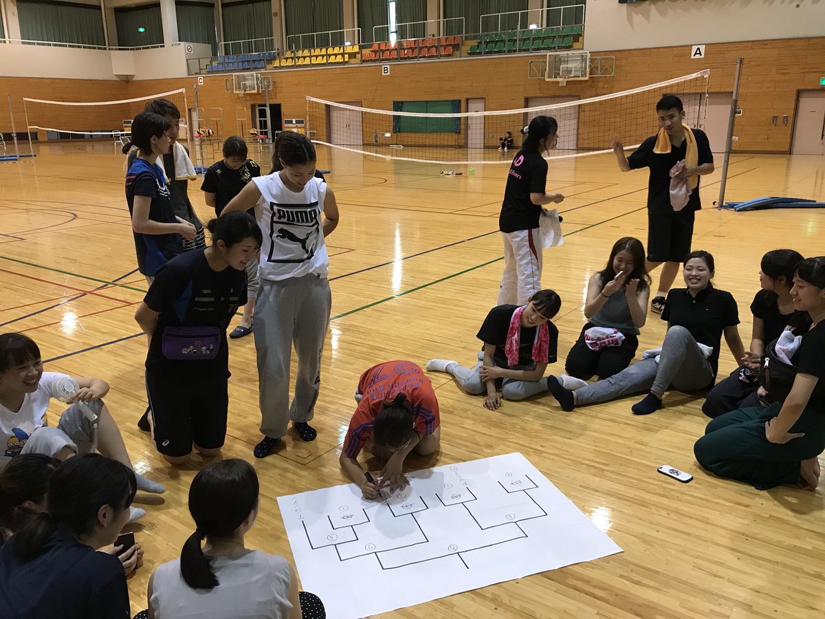 SportsStage_1's tweet photo. 【第5回TiSCup】
昨日の男子に引き続き今日は女子の予選が行われました!
勢いのある試合も多く、みなさんハツラツとしたプレーがよく見られました⭐︎
#第5回
#TiSCup
#女子予選
#2マック7
#わかる人にはわかる https://t.co/9maIkNde0l