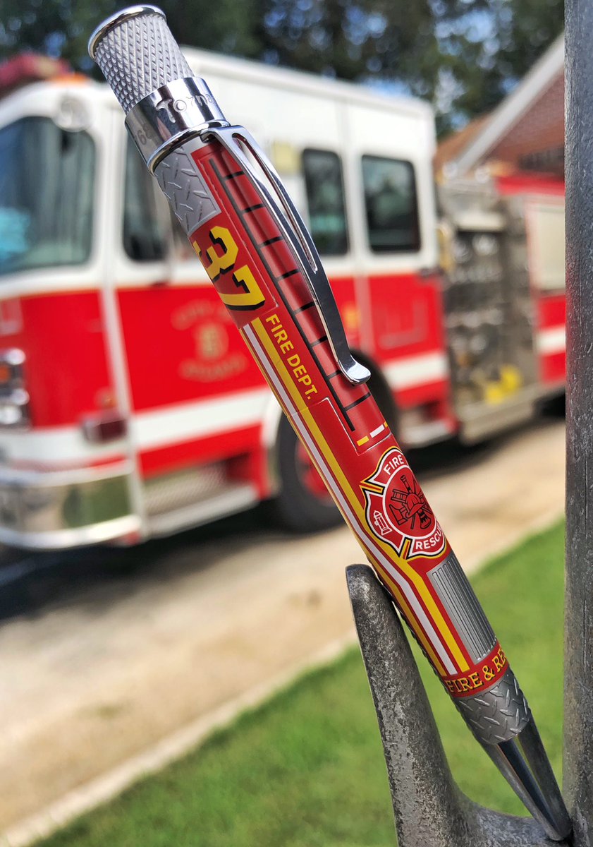 the_bhoop's tweet photo. Retro 51 Engine 37 Tornado getting some love in the ATL! @retro1951 #firefighter #engine37 #retro51 #retro51tornado #penaddict #pens #fpgeeks #fountainpen https://t.co/bdruFiyyKy