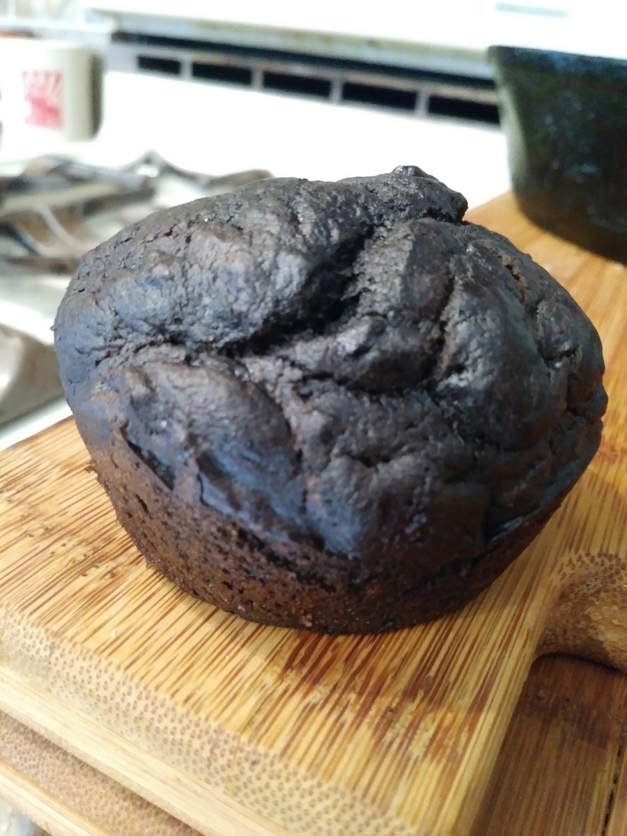 MbernadetteE's tweet image. My black cocoa powder is a boss. #kitchenexperiments #ToddlerGAssisted