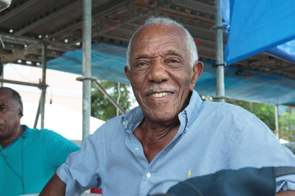 TheRoyalGazette's tweet photo. CV “Jim” Woolridge, one of the leading figures of the UBP and a cricket devotee famed as the “Voice of Summer”, has died at age 92 | @JonathanBellRG | https://t.co/CD529F9XVo https://t.co/ieJTn4JrAe