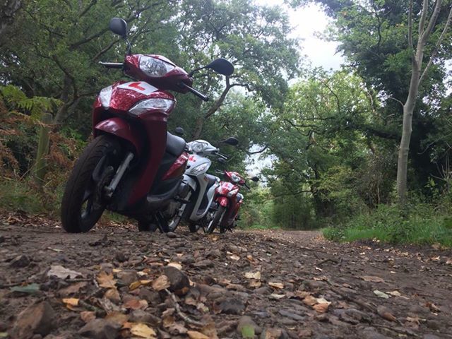 ScootsHire's tweet photo. If you have a friend or family member that needs transport why not share this post with them, they can hire a Scoots Hire vision 50cc, 110cc, PCX125 or CB125F from only £5.57 per day https://t.co/flMTN3R0wk, 01362 799970 https://t.co/gffKz6P1lA