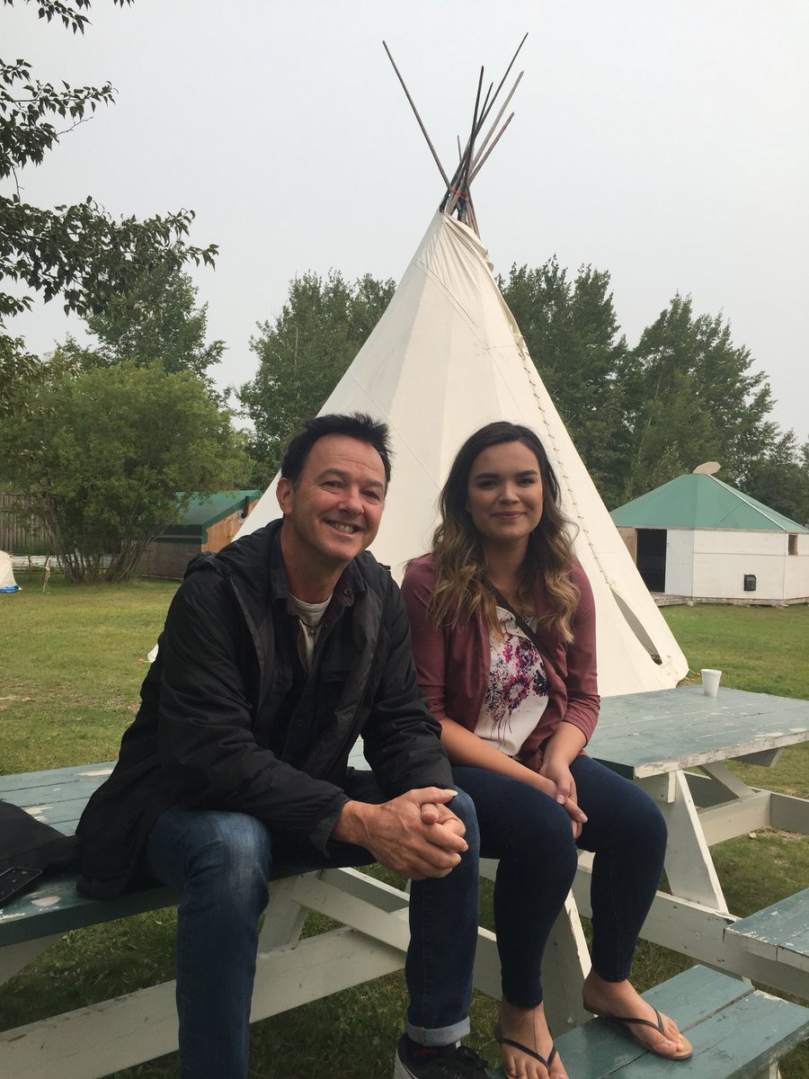 deannerosemoore's tweet photo. Great Youth Music Mentorship in Moose Factory, ON with these fellow great Mentors/musicians .. Youth have written their original song in the process! #JimmyRankin #BillBell #GlennSkuthorpe #ThelmaCheechoo #VernCheechoo #LloydCheechoo #MooseCree #YouthMentorship https://t.co/0TdGA2Xh6U