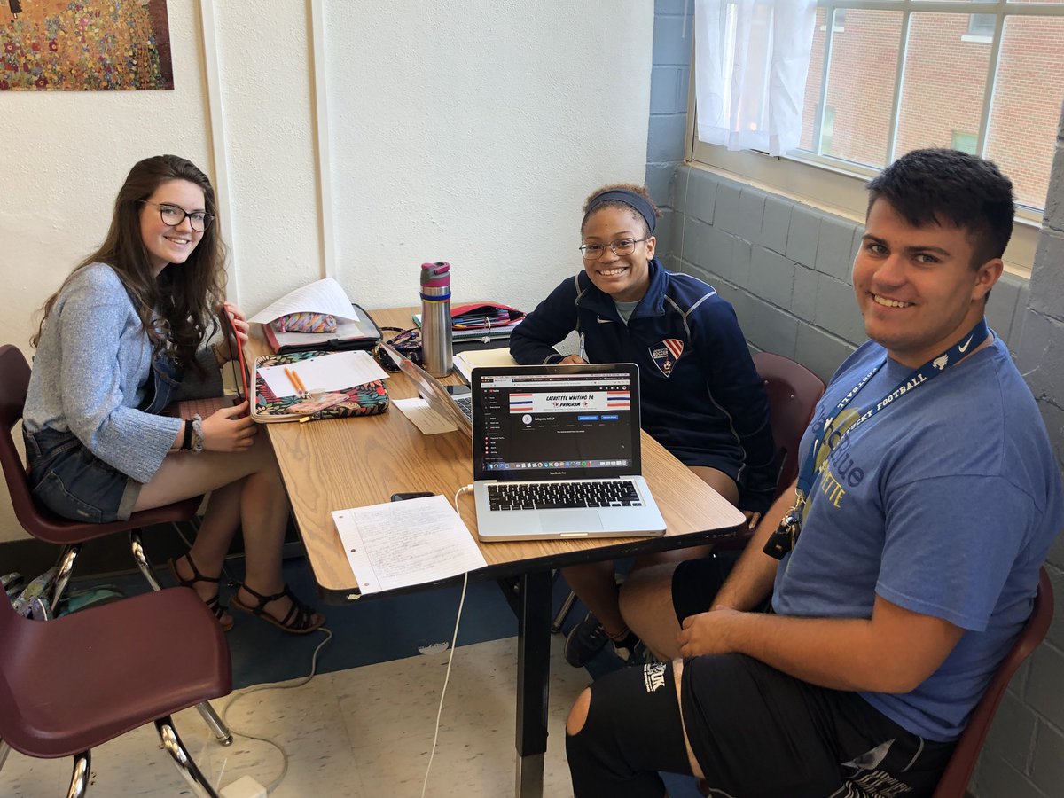MrSchollLTMS's tweet photo. These Writing TA’s are putting together an @YouTube channel to help both Ss & Ts w/writing tips! #21stCenturySkills #StudentLeadInstruction @FCPSKY @GoogleForEdu https://t.co/Mtu2hhqSfb