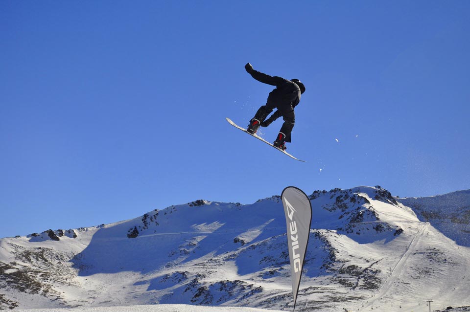 CAMLaHoya's tweet photo. 😎Prepárate para este fin de semana... en FlyPark el "Snowpark" @CAMLaHoya
🏂ENCUENTRO NACIONAL DE FREESTYLE ⛷️
La modalidad será SlopeStyle
📆31 de Agosto / 01 y 02 de Septiembre/2018
Organiza: @AndinoEsquel
#esqui #freestyle #snowboard #flypark #encuentro #ski https://t.co/FveIUGXlqH
