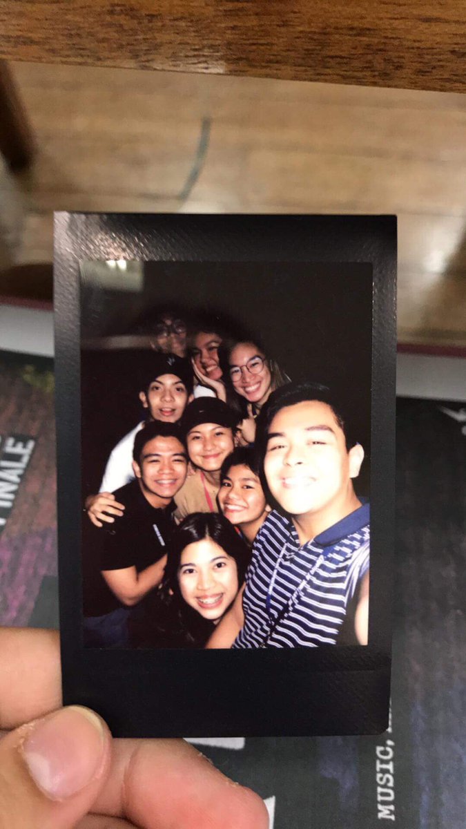 ChopiyaHameala's tweet photo. WHO COULD FORGET. THIS ICONIC TEAM. THROUGH BLOOD SWEAT AND LOTS OF TEARS MAHAL NA MAHAL KO SM TEAM KO. RENT ON 3 #RENTblueREP #LoveforblueREPProd https://t.co/UJR23jdhJU