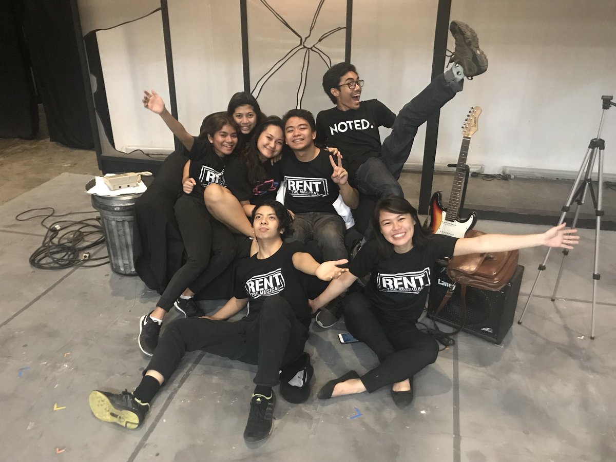 ChopiyaHameala's tweet photo. WHO COULD FORGET. THIS ICONIC TEAM. THROUGH BLOOD SWEAT AND LOTS OF TEARS MAHAL NA MAHAL KO SM TEAM KO. RENT ON 3 #RENTblueREP #LoveforblueREPProd https://t.co/UJR23jdhJU