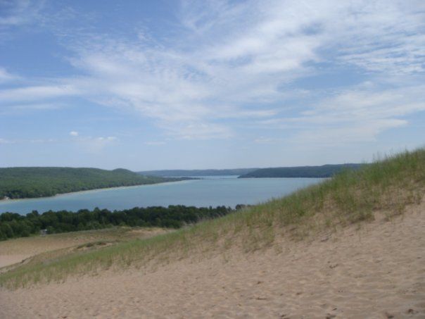 MyROAMingsBlog's tweet image. The #endofsummer is near. From #summerdresses to #sunscreen, what are the products and attire that keeps you going throughout the #heat? buff.ly/2OqRI2P #faves #myfaves #summerfaves