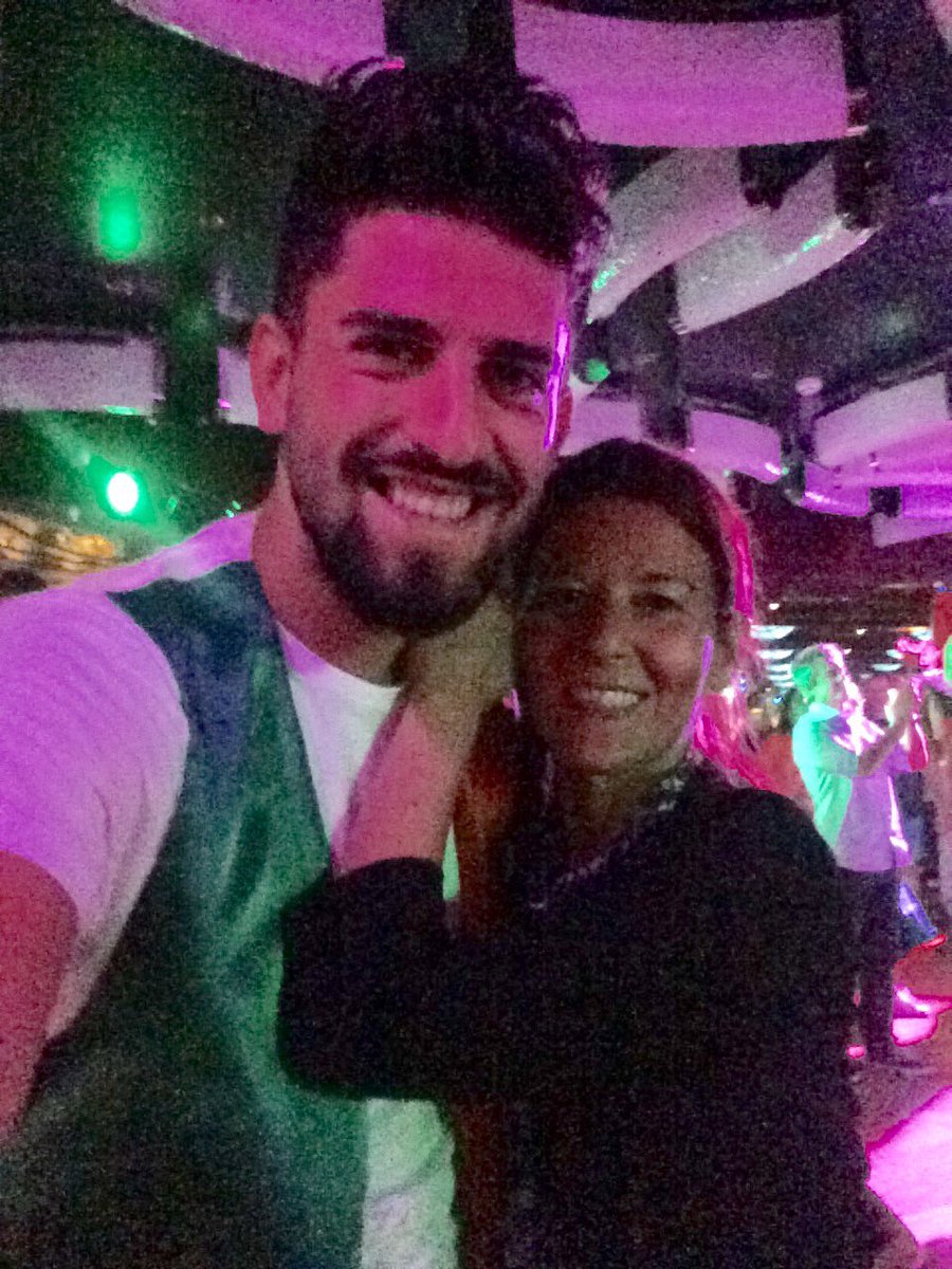 monichina81's tweet photo. #Philippines ➖ #Italy ➖ #Mauritius ➖ #Brazil 
Different cultures, same language.. #Thanks 
#Merci #Obrigada #Grazie #Gracias 
Miss u guys❤️ https://t.co/Cd8LTq6L9u