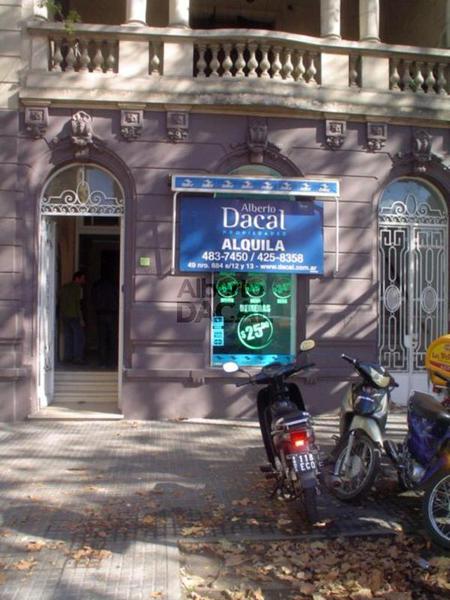 albertodacalpro's tweet photo. ¿Tenés una gran idea? Emprendé. Hoy te mostramos 3 locales para alquilar en La Plata. Mirá más en https://t.co/1d9AenUQSf   #VivirComoQueres https://t.co/RQOrLNYigb