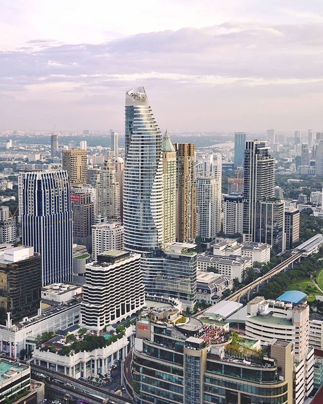 One of the most exciting cities in the World!

#bangkok #bangkokspirit #thailandgram #thailand_allshots #webangkok #skyline #viewfromthetop #viewfromabove #urbanarchitecture ift.tt/2C3MiIW