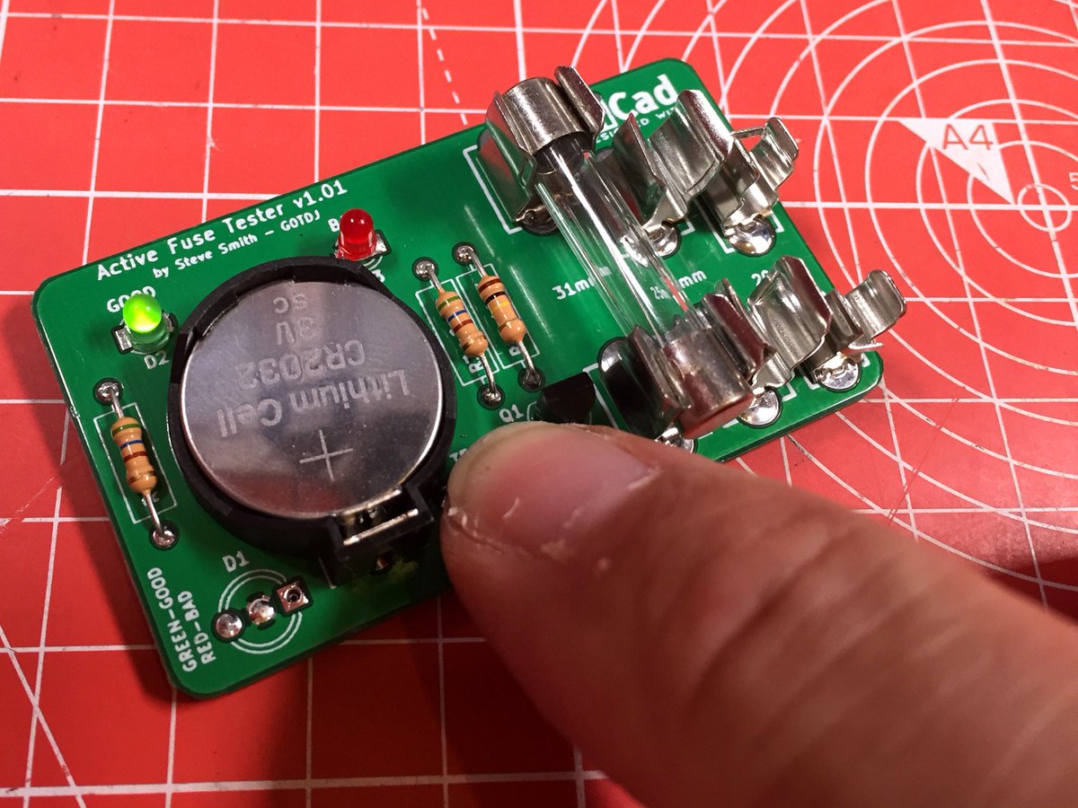 ProjectVIR's tweet image. Active Fuse Tester v1.01 - Needs a little work. Incorrect transistor label and fuse clips too close together. Works though! #maker #electronics