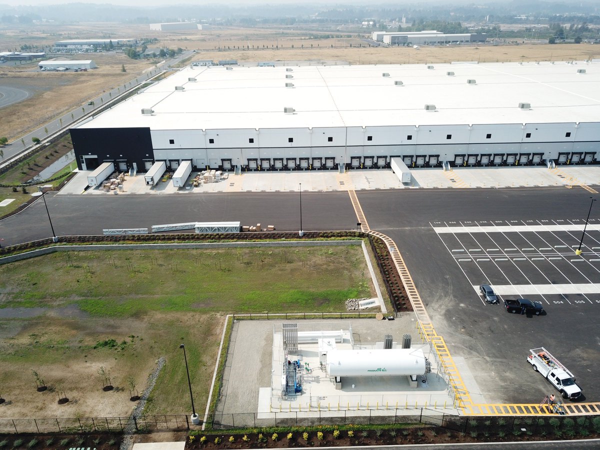 TLM_One's tweet image. Our most recent Hydrogen Fueling project for @PlugPowerInc &amp;amp; @amazon in Salem, OR by our talented team here at TLM Petro Labor. More Hydrogen Fueling projects by @TLMlaborforce are on the way!
#hydrogen #fuelcell #hydrogenfuel #construction #Salem #Oregon #plugpower #Amazon #TLM