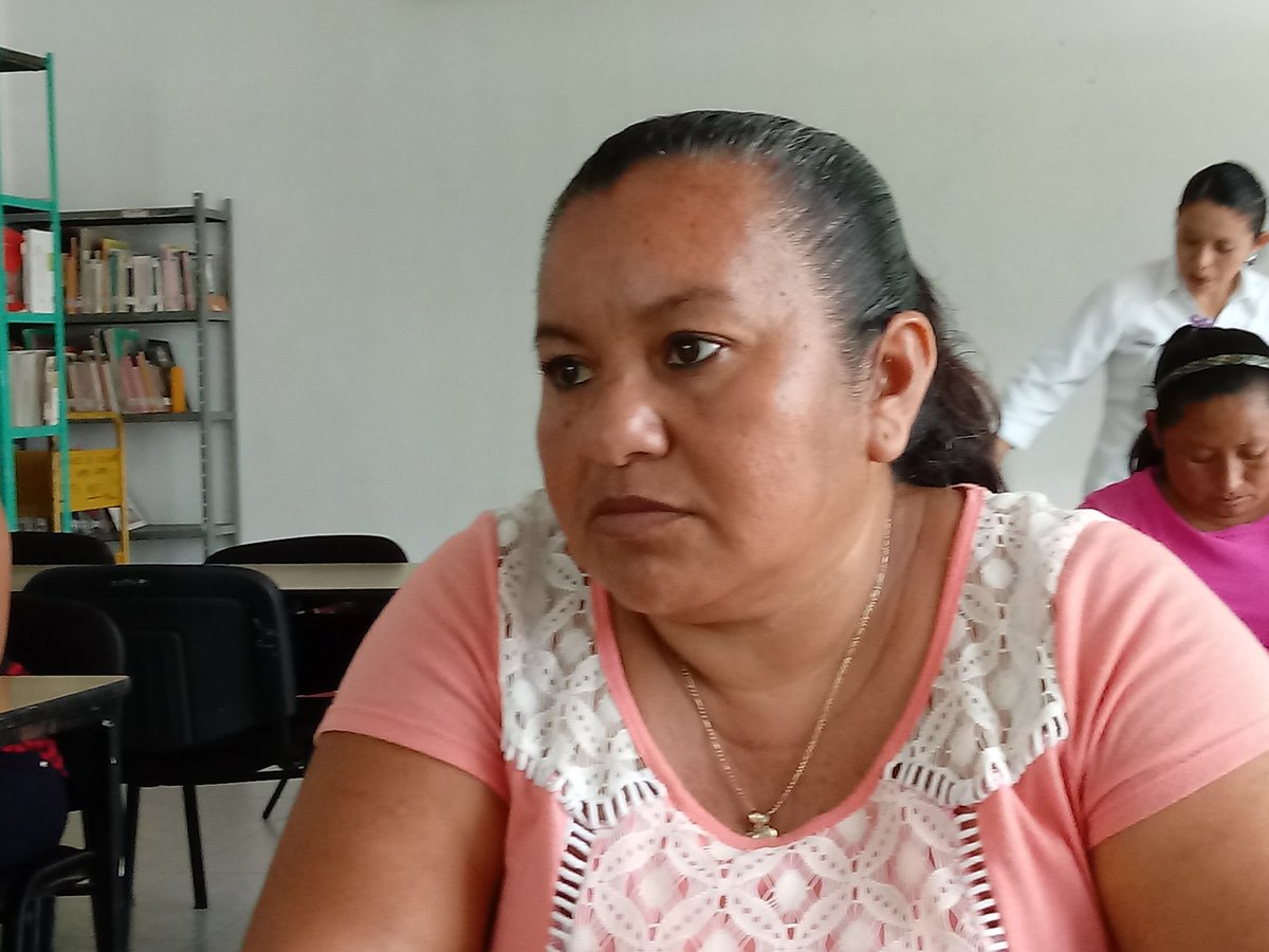 #RostrosDeLaCapacitación en el #CentroDeCapacitaciónYEncuentro de #LeonaVicario <a href="/PoroMedina/">Moyses Medina Cahuic</a> <a href="/PtoMorelosAyto/">Ayto. Puerto Morelos</a> @LFpuertomorelos reflexiones de la serie "Hablemos de Justicia con Doña Justa." <a href="/Indesol/">Indesol</a> <a href="/Lmontemayorm/">Leticia Montemayor</a> @ICCALPMORELOS <a href="/Francis67713165/">Francisco</a> <a href="/DIANELALORIA/">DIANELA LORIA</a> <a href="/chetubien/">Comunidad Chetubien</a> <a href="/cancunmio/">CancunMio.com</a>