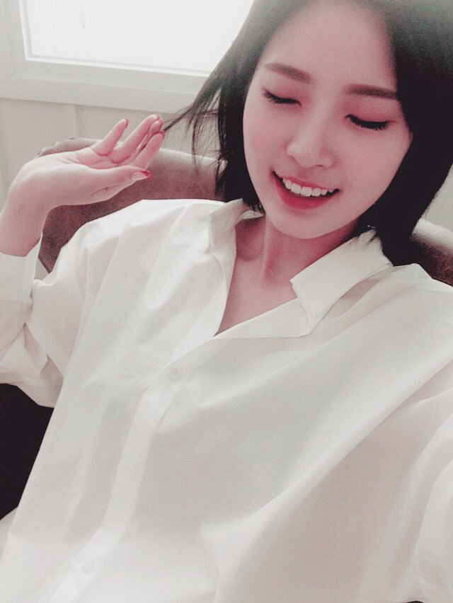 sonamoo_esp's tweet photo. Como ya les habíamos comentado, #DANA y #NAHYUN harían una aparición en Kazuo Expedition. Pues para que tengan un #FelizMartes  ¡aquí tienen el enlace! No olviden dejar muchos corazones ❤️(parece ser solo una parte, esperemos el viernes recibir lo demás)
https://t.co/cDW4IiYY06 https://t.co/4UDvlTe6IZ