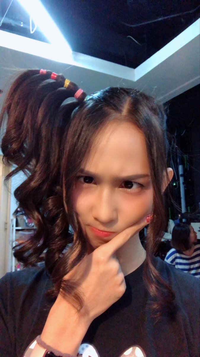 sutepiii's tweet photo. Team J lagi gilaaaa🤪🤪🤪
Seru seru seruuu banget shownya😝
Hati-hati dijalan pulang yaaa~ https://t.co/6k3OuhpOFt