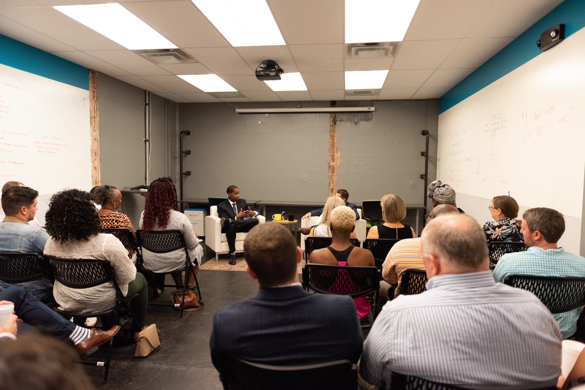 TheExchange202's tweet photo. We enjoyed speaking with @AbeHarperTech, President of @HarperTech, about how to find a balance between working-IN and working-ON your business. #MaketheExchange #ReImagineWork #CoffeeChat https://t.co/AXODTxfShe