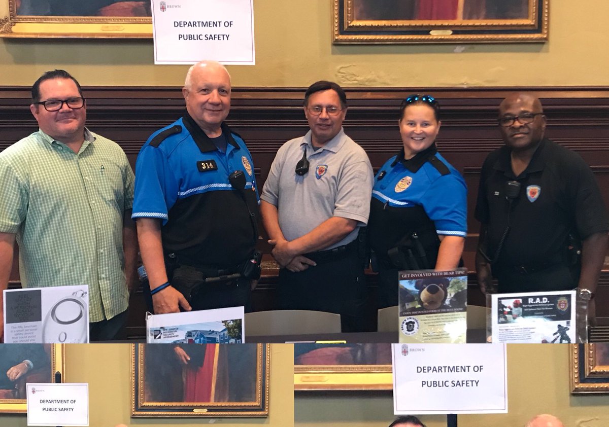 BrownFireSafety's tweet photo. @BrownFireSafety and @Brown_DPS at Grad School Orientation Fair https://t.co/X8x1Azig4T