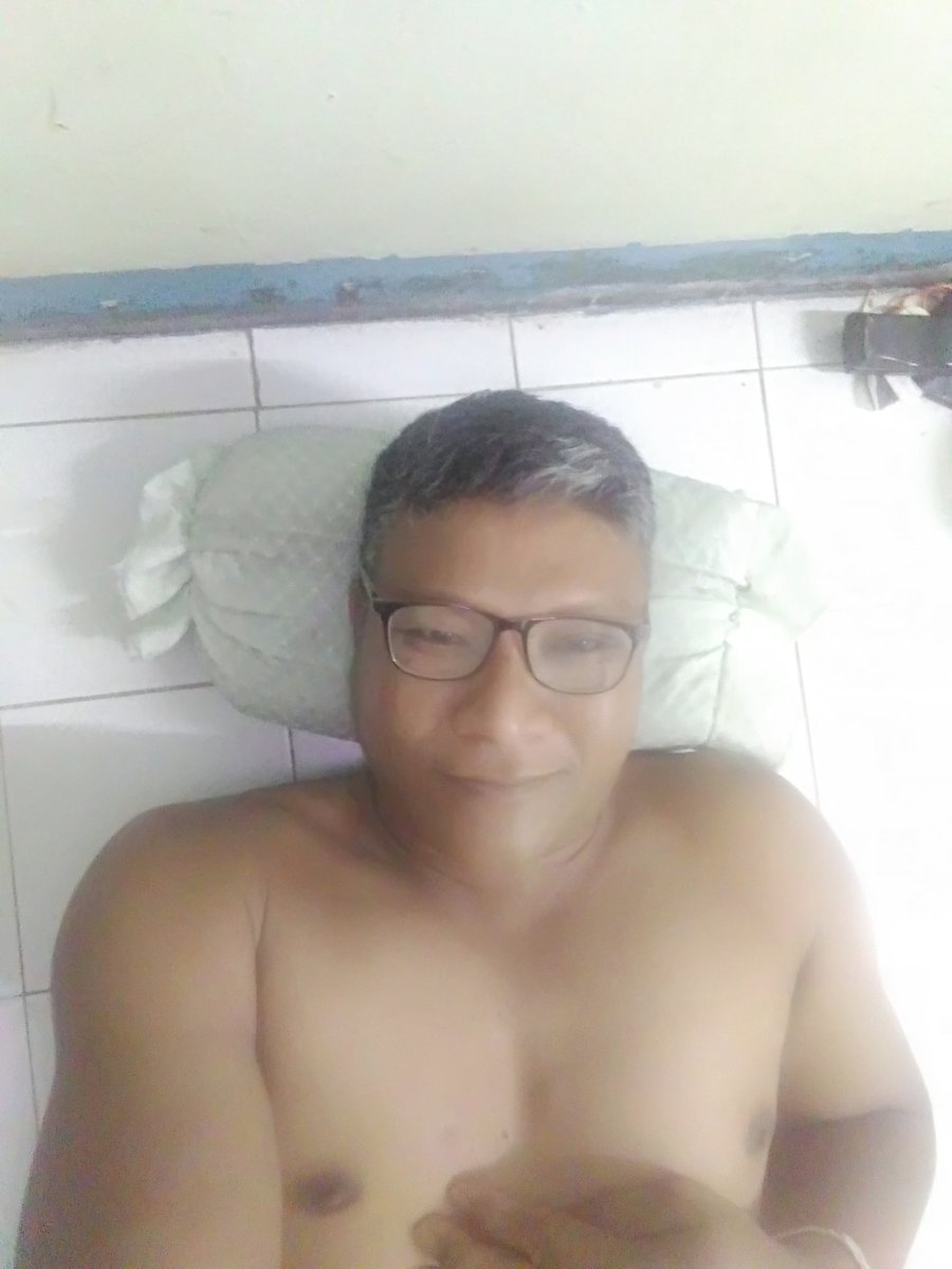 ThongpoolT's tweet photo. ฝันดีนะเพื่อนๆๆๆ https://t.co/5DADNbWg6O