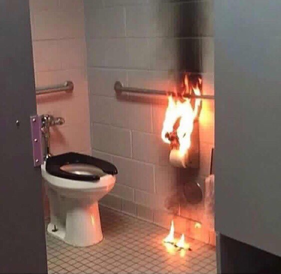scarytoilet's tweet photo. https://t.co/Ymi9rCjL7n