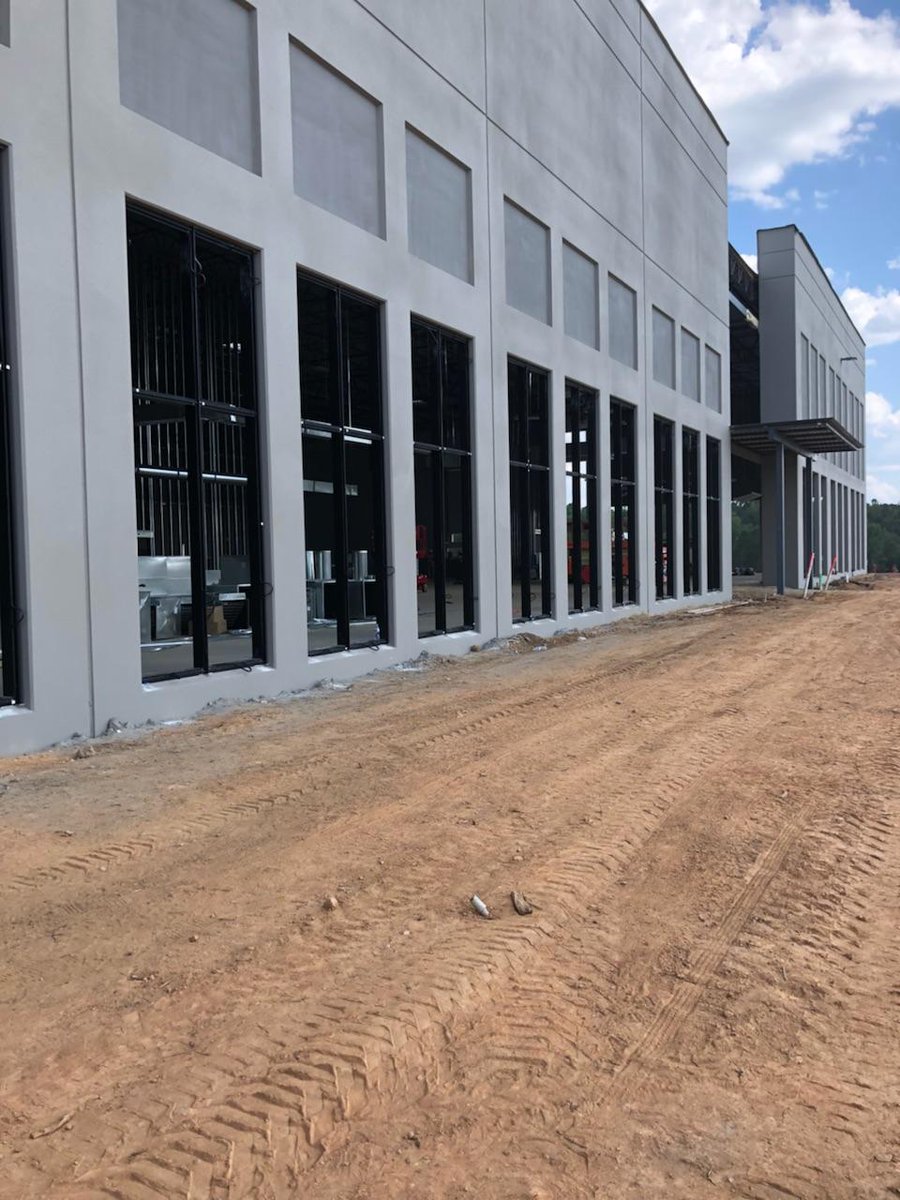 StoreFrntSys's tweet image. Waiting for Glass.......