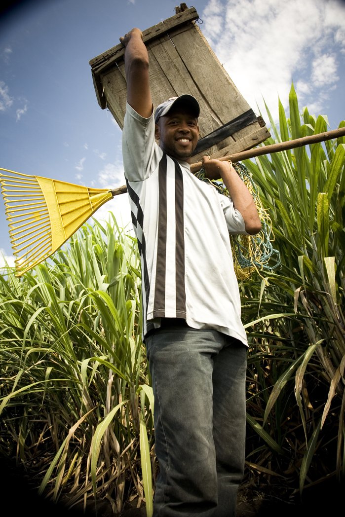 ADR_Colombia's tweet photo. Así luce el nuevo sello de agricultura 👇👇👇 Le explicaremos el significado de sus elementos y cómo trabajaremos por un #CampoConEquidad a través de su implementación. https://t.co/cDxvyuYEsG