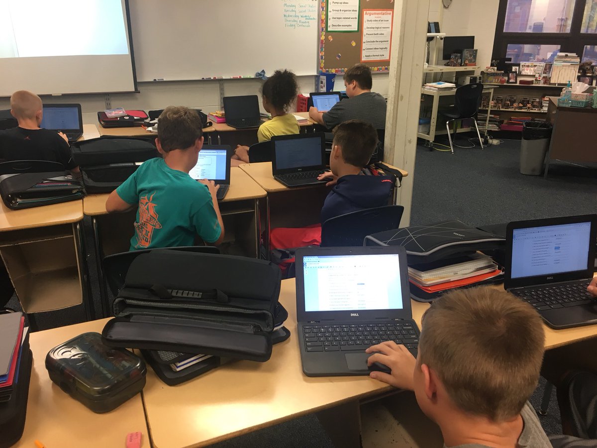 the_mrsdavis's tweet photo. We love our comfy chairs for work time. We also love using dochub to save paper. #comfy #rewarded #papersaver https://t.co/6MBowMy75a