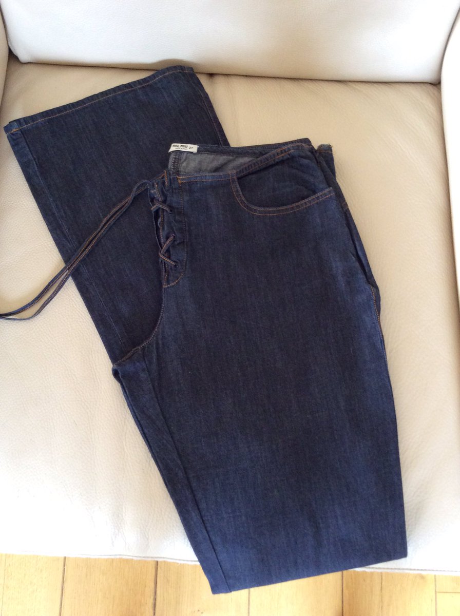 blaggerjagger's tweet photo. #Miumiu #designer #cotton #jeanstyle #trousers size 27 live on eBay £89
#fashion #fashiongirls #designer #designerfashion #fashionlovers #fashionworld https://t.co/DGGKkdDfxG