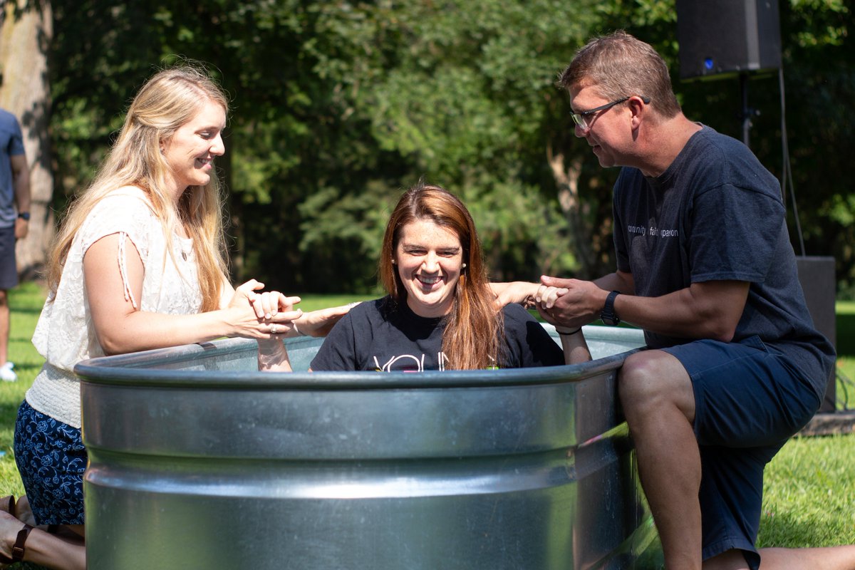 938church's tweet photo. Church in the Park was so fun and we can't. stop. smiling. Thanks for joining us! #community #allsmiles #project938 https://t.co/rfr3W1fC4I