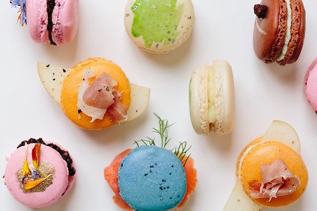 Pssst SF, we've got a Tuesday treat for you! Unique, savory macarons from <a href="/food/">Food</a>.la.la. + organic, sustainable wine pairings from <a href="/wineandmoxxi/">Wine + Moxxi</a> + a 20% discount (check out our Stories for the code!). What's a savory macaron, you ask? Think light and chewy… ift.tt/2NtPT3V