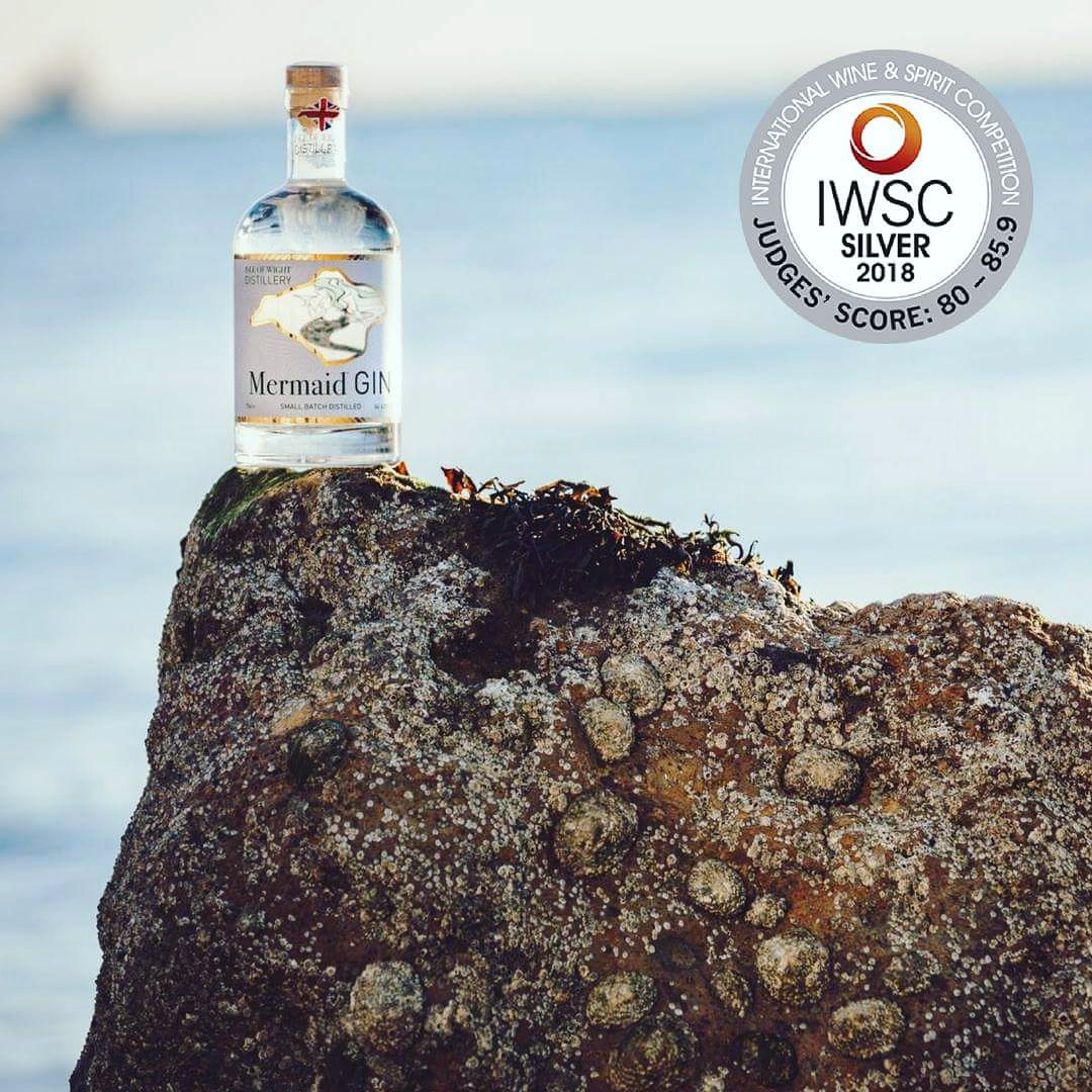 Gin_o_clock's tweet photo. ‘Smooth and refreshing’ Mermaid Gin made from locally foraged rock samphire and elderflower at The Isle of Wight Distillery received a Silver medal at the IWSC 2018, along with HMS Victory’s Navy Strength Gin

#itisalwaysginocklock 
#iwsc2018 #spirits #gin https://t.co/pOrnQRKBr0
