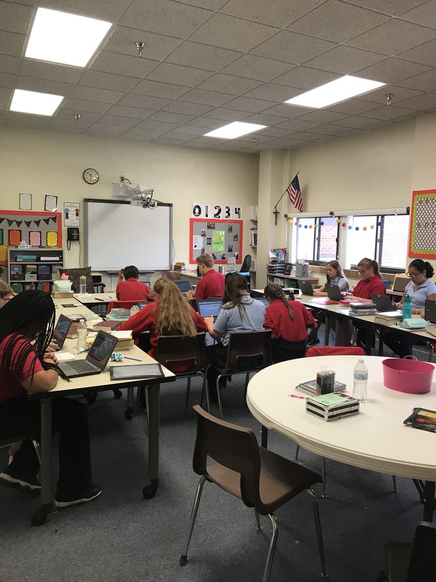 BrownTera's tweet photo. Love integrating technology to enhance my lessons! @stmarysschool @stmarys #techintegration https://t.co/22pGs7cUuO