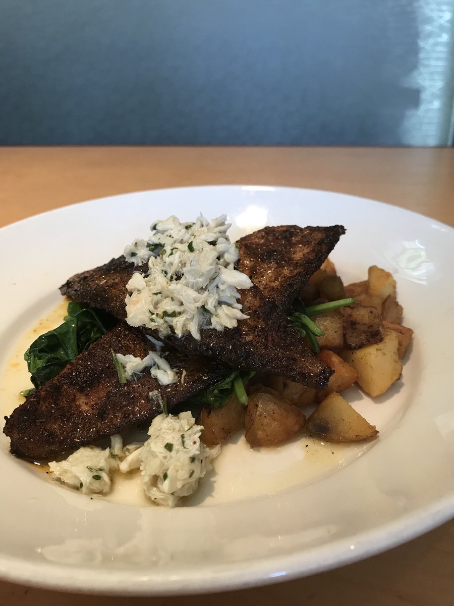 pointbrugge's tweet photo. Blackened Pompano topped with crab, bacon fat home fries, and sautéed spinach. Come in for lunch!! #lunch #seafood #fish https://t.co/Ep9y9hE2Ar