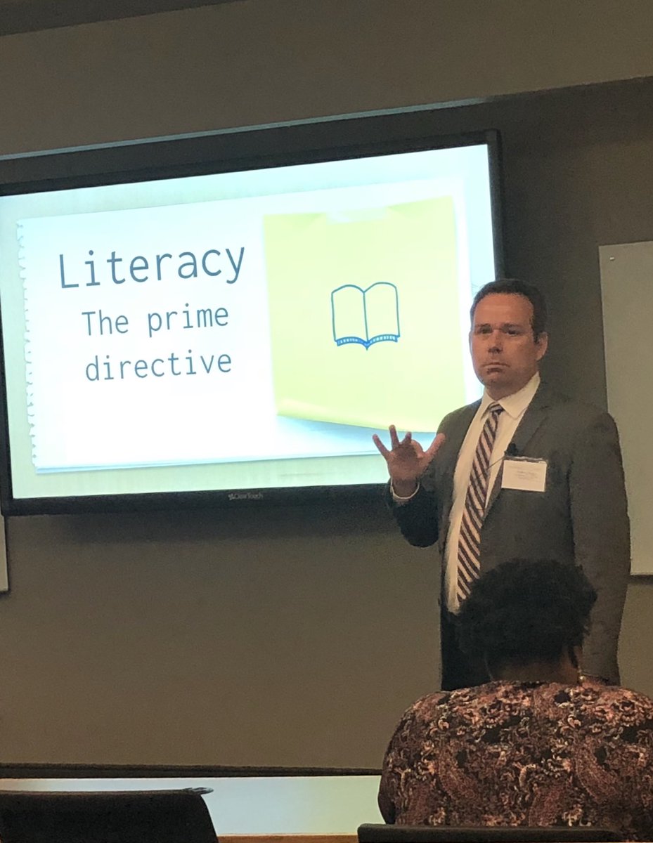 acassity1's tweet photo. You are a rebel, @ezigbo_ ! #AndThatIsAGoodThing #StrongLibrariesStrongSchools #MyLibraryStory @LibraryLee #SelfDirectedReading vs. #CountingPoints @tcss_schools #tcsslearns https://t.co/KOWOY8QZE1