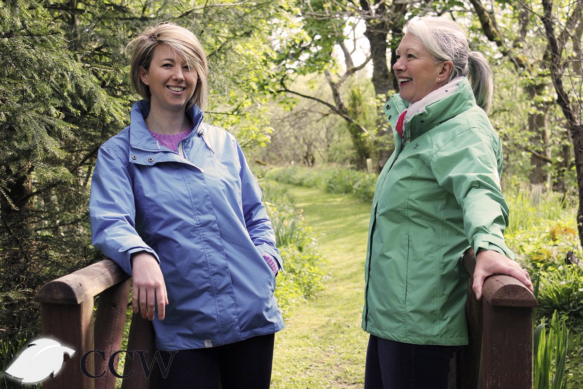 CCWClothing's tweet photo. The Beachcomber jacket from Lighthouse is a favourite from the brand and perfect for the wet and windy weather we're currently experiencing at CCW HQ! https://t.co/Quiu1iFHYs https://t.co/4yiNkI1tKb