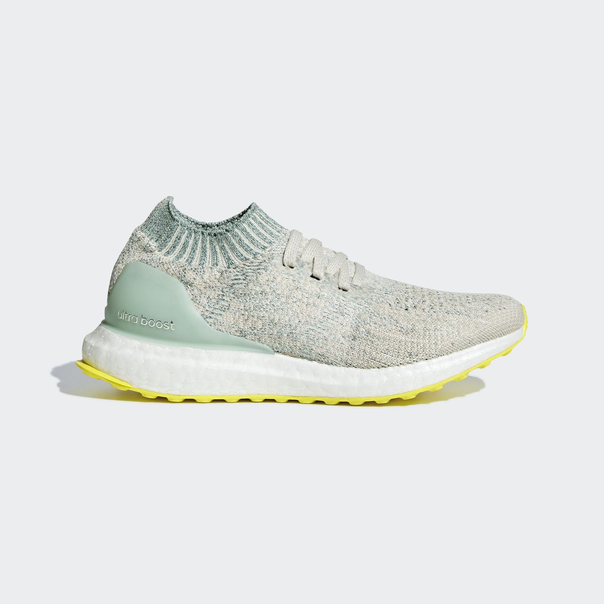 adidasalerts's tweet photo. Under retail on #adidas US.
adidas Ultra Boost Uncaged GS.
Retail $140. Now $112 shipped.
Use code ADIKIDS in cart.
GS 5Y = Women’s 6.
—> https://t.co/BjxiVXmZbq https://t.co/AJ6TwaARjk