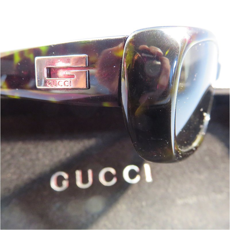 brokagogo's tweet photo. PAIRE DE #lunettes #Gucci dans leur étui d'origine.
Taille adulte.
En vente sur https://t.co/lKzIc9nfl4

#vintage  #enchères #collections #collectibles #auctions #photography https://t.co/ApJb9Lc2yh
