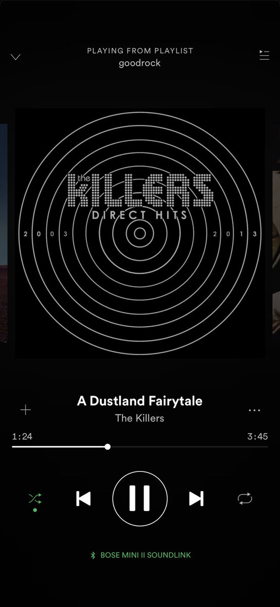 CREMA Y NATA esta rola!!!  Puedo escucharla 72 veces seguidas sin pedooooos!! @thekillers 

@RonnieVannucci hazme 3 hijos YA!