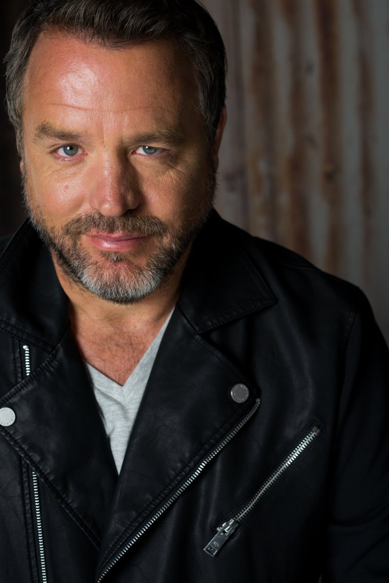 KyleCStyles's tweet photo. Thrilled with how Andrew's headshots came out! 
✨ Styled by me. 📸: @bsavillephoto 
#transformationtuesday #actor #actorslife #headshots #photography #stylist https://t.co/k5assJdz5s