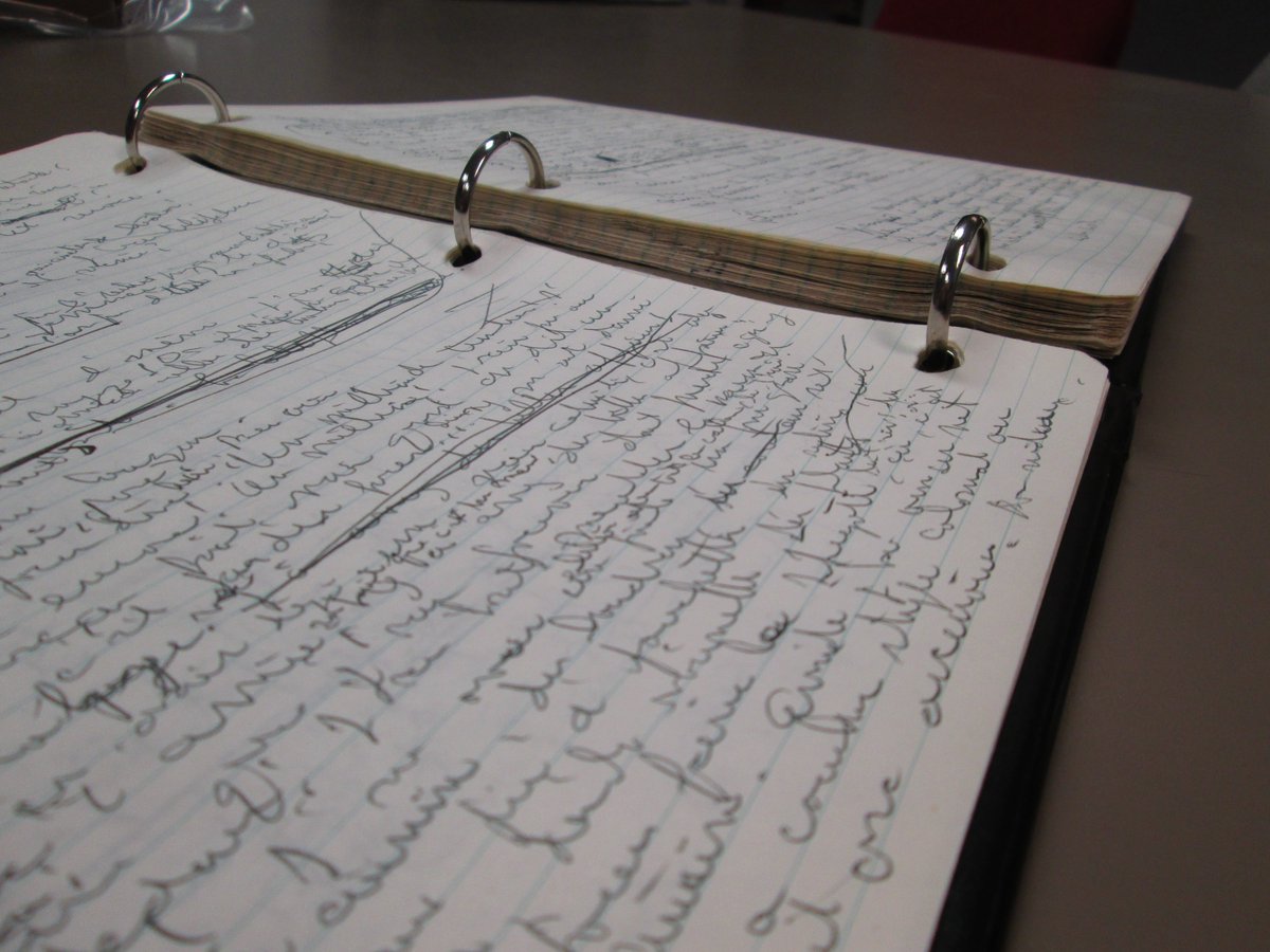 _BAnQ's tweet photo. Le manuscrit original de la pièce «Les belles-sœurs» de Michel Tremblay se trouve à #BAnQ! 😍

Dossier de + de 30 documents d'archives sur cette pièce majeure, dont la première était il y a exactement 50 ans aujourd'hui. ➡ https://t.co/8Sxt3gyC47 #BellesSoeurs #50ans #Théâtre https://t.co/w8SA4JMRYc