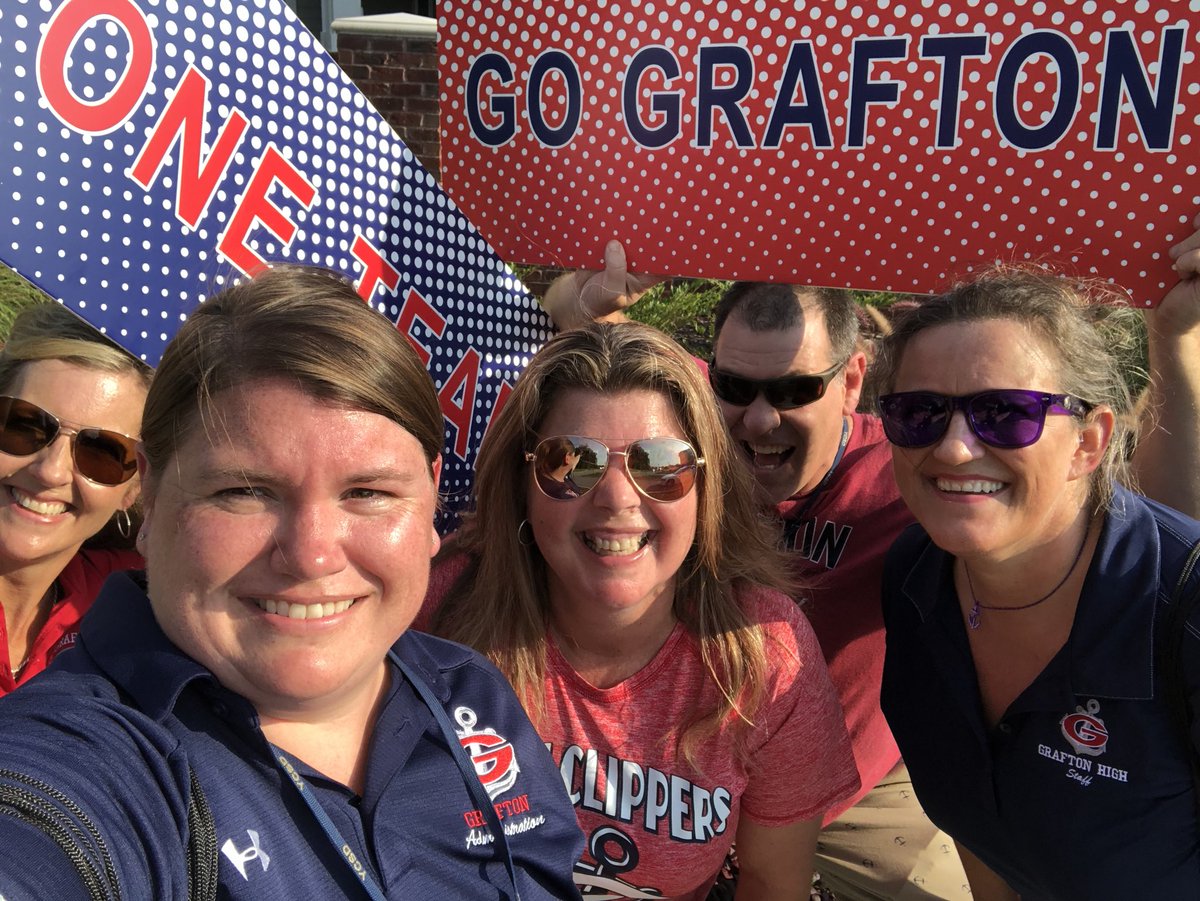 anmartin2's tweet photo. Awesome time with Commonwealth at York #clipperfamily @ClippersGrafton https://t.co/sZ8oJ9PF3W