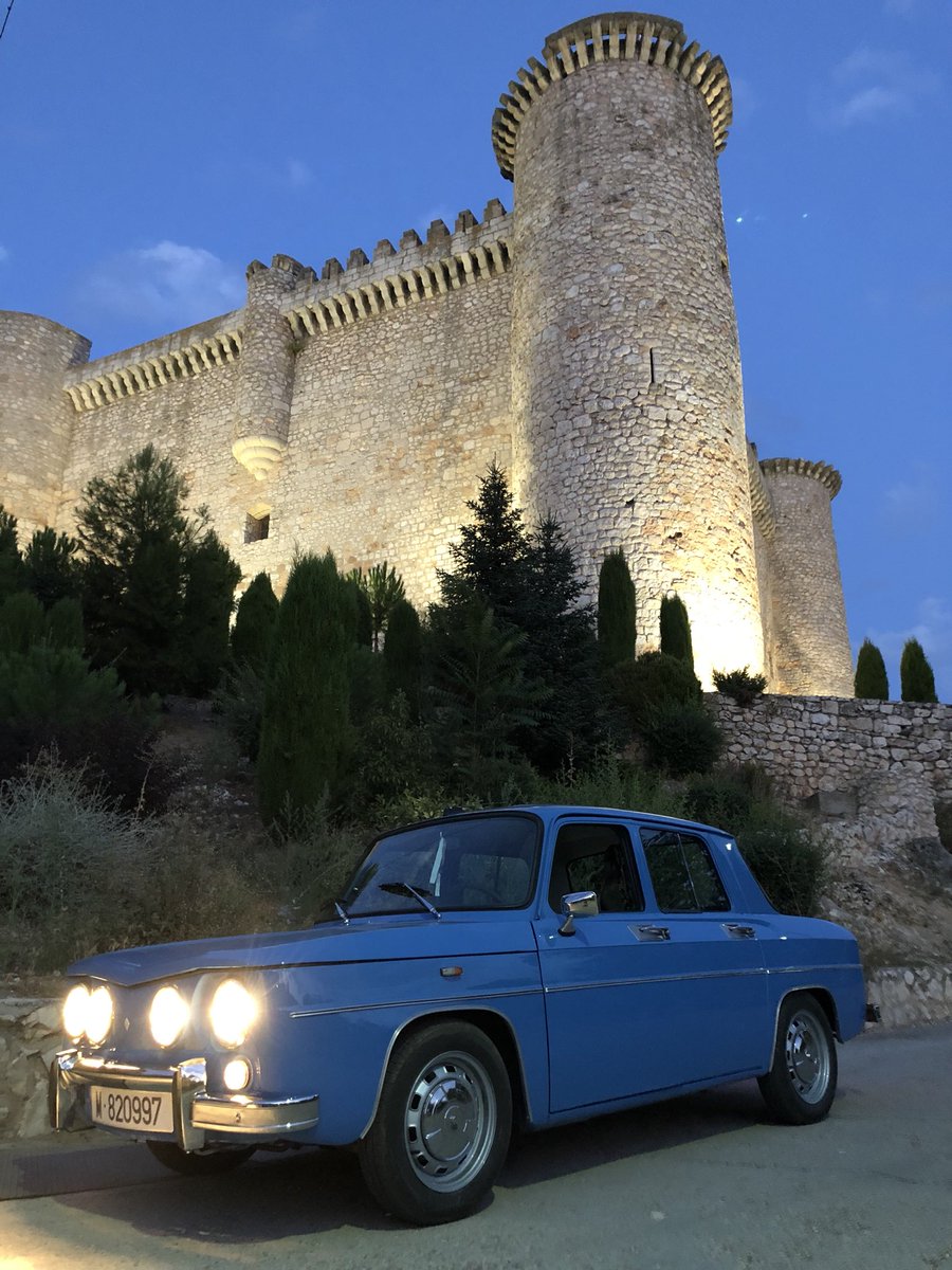 dribe_'s tweet photo. Nada como un paseo por carreteras comarcales, para terminar el día con una sonrisa.
#renault8ts #reocho #r8ts #renault #renaultclassic #clasicosrenault #fasa #fasarenault #renaultclassique #cochesclasicos https://t.co/cSt4F8iD1Z