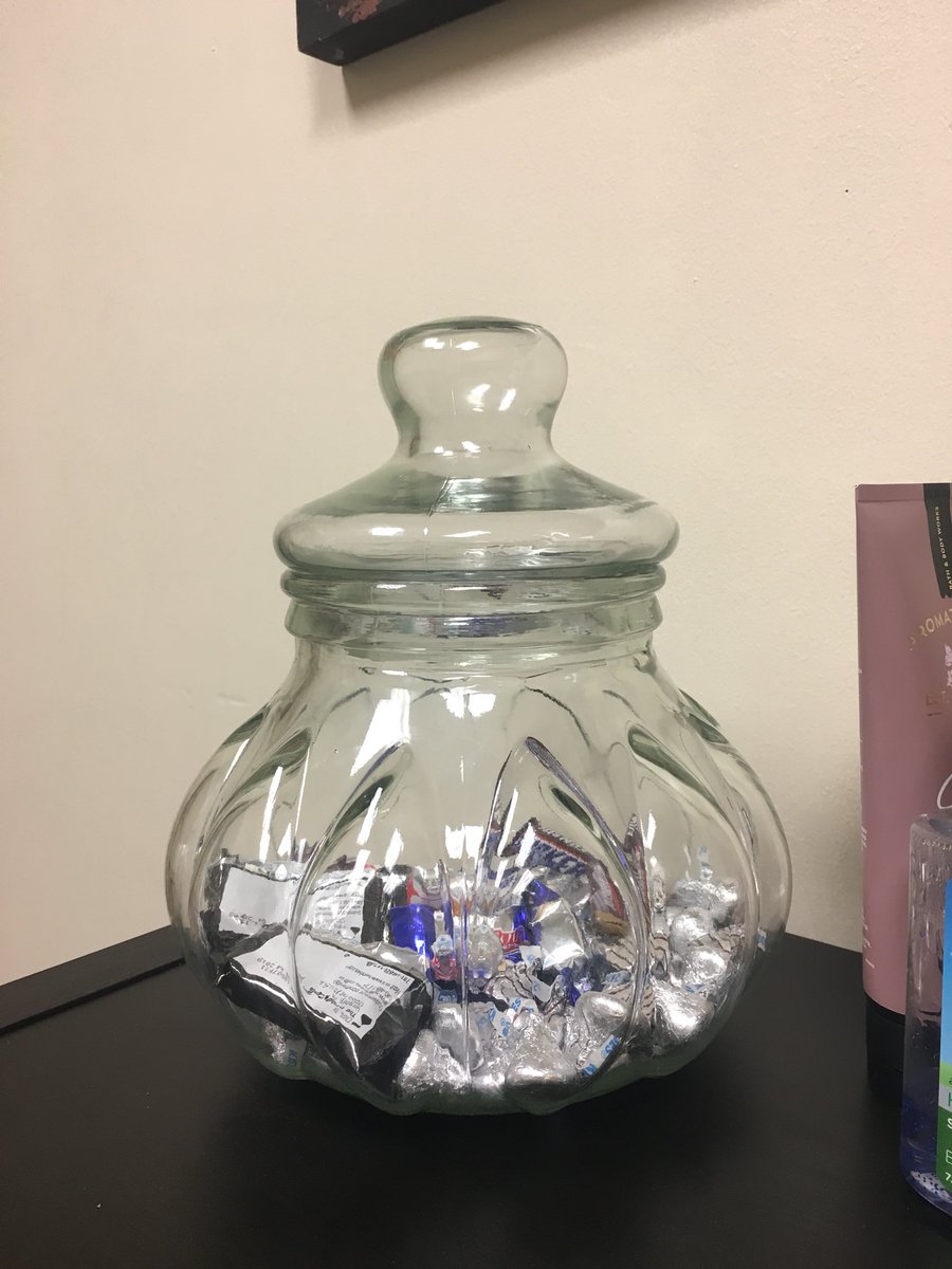 BHubbEDU's tweet image. My candy jar was full to the brim Monday. And it’s Tuesday. Just sayin. #givemeallthechocolate #teachersneedsugar #acceptingdonations