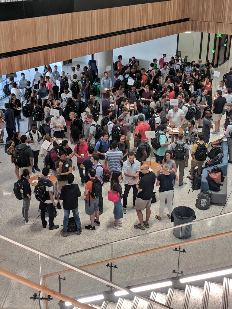 UTexasMBA's tweet photo. #RowlingHall is a bright, energetic space for learning & networking. Fall semester is in full swing!
#WhyMcCombs #ThisIsHowWeRowling #MBA π€ https://t.co/f0Nv3fMCs3