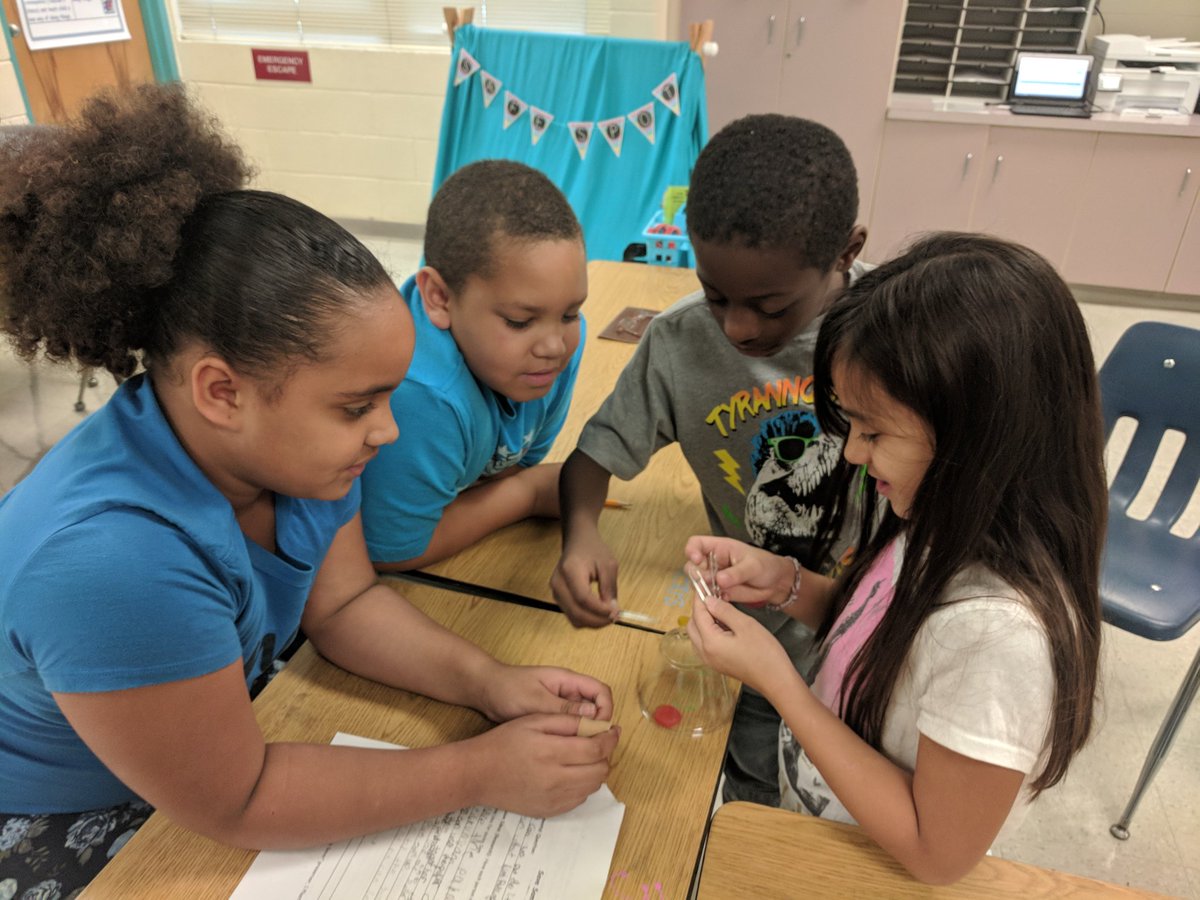 MrsTAndersen's tweet photo. What a fun day learning about the scientific method by saving Sam, the gummy worm!  @HCPSSummerfield @HCPSArea5 #WeClimbTogether https://t.co/yGRH8fVvSJ