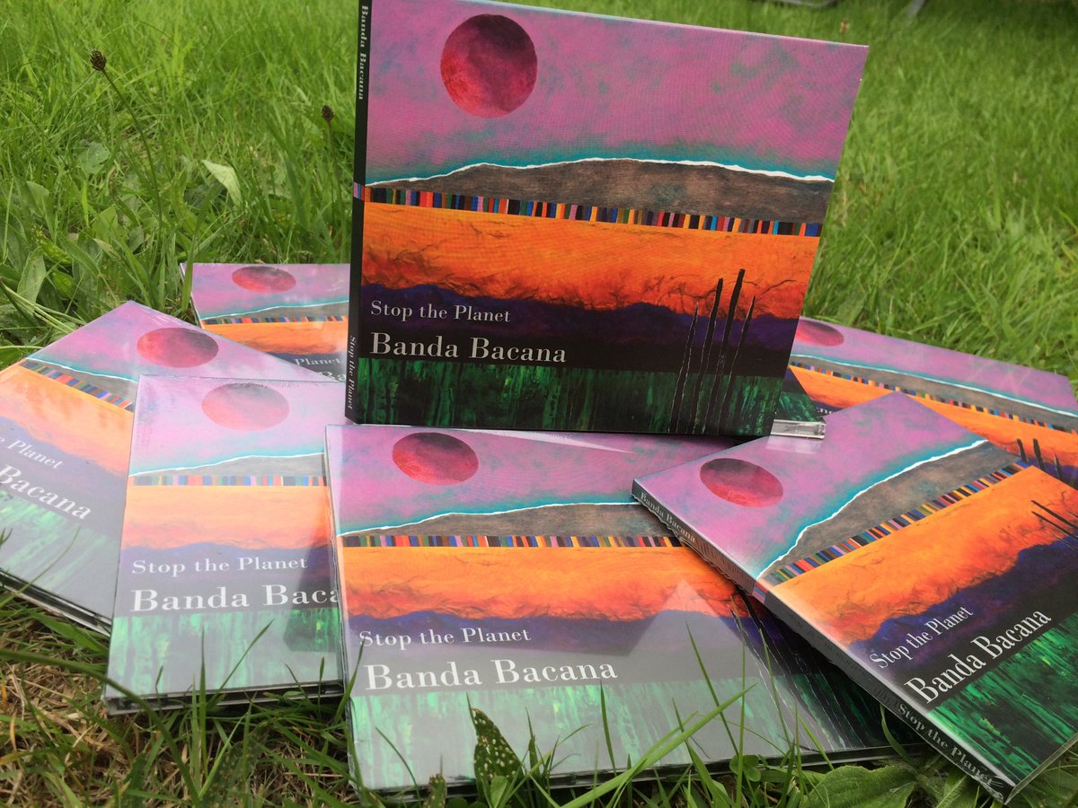 Albym Newydd! Dewch i Pontio ar 21/09/18 I weld ni yn chwarae hefo Mouton a brynnu un o bethau brydferth!
New Album! Come to Pontio on 21/09/18 to see us play with Mouton and buy ones if these beauties!