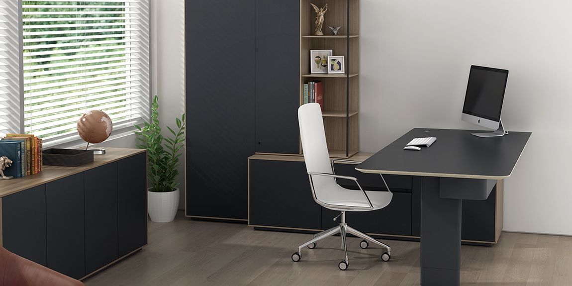creativeoffwpg's tweet photo. What are your thoughts on height adjustable desks? Are you for or against? Why? https://t.co/JNbABbnJF6