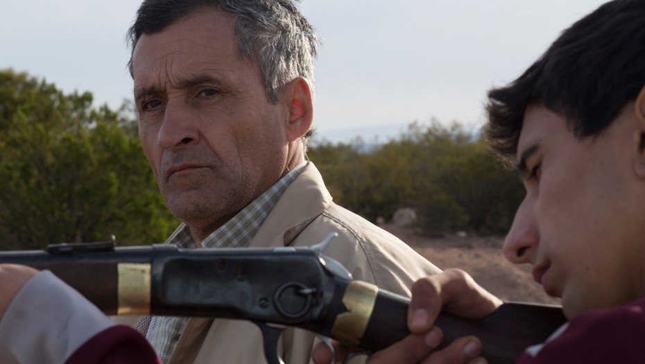 RevistaKunst's tweet photo. #CINE | #Entrevista Santiago Esteves: “Hay una doble potencia en la posibilidad de utilizar algo que está pasando en la realidad para construir ficción”. Por @_DaniSalinas https://t.co/vBNsgGJS16 https://t.co/XRvZhROBLS