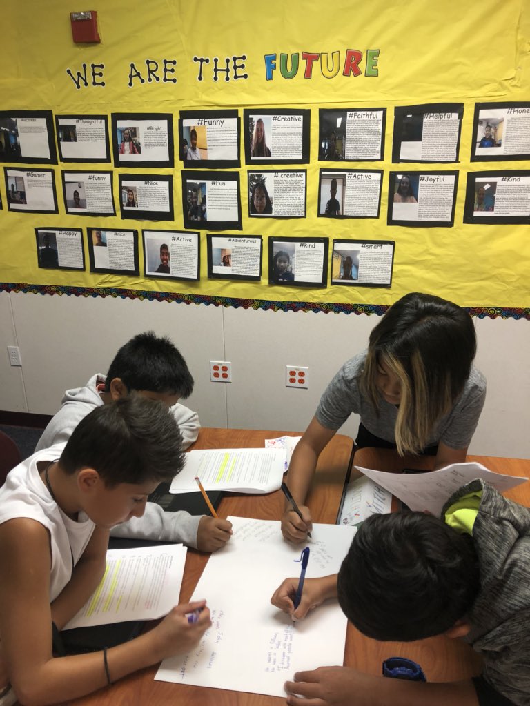 MrsBerglund33's tweet photo. Strong writers using text evidence to create deeper thinking! #corerocks #workingtogether #srvusd1819 @NassouraC https://t.co/0ht5wDztRx