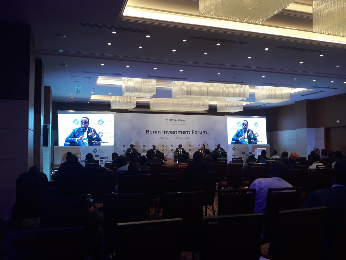 dkouame's tweet photo. "Pour développer le tissu économique local grâce aux projets d'infrastructures, il faut adosser au savoir-faire importé, un mécanisme qui garantie le transfert de compétences aux PME locales." @LucGnacadja #BIF2018 https://t.co/h2u2sesij0