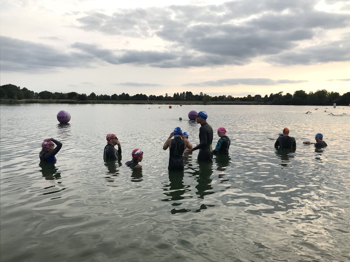 TTC training session <a href="/braylake/">Bray Lake</a> with head coach <a href="/RichardStannard/">Richard Stannard</a> #swimfast